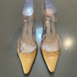 Manolo Blahnik Nude Pointed-Toe Leather Pumps Sz 37